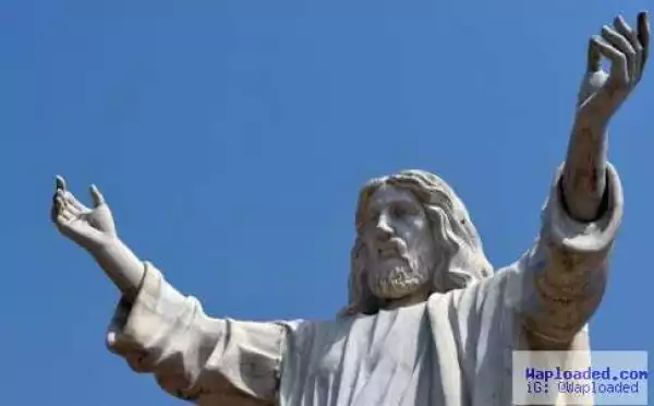 “Jesus De Greatest” Statue Commissioned On New Year’s Day